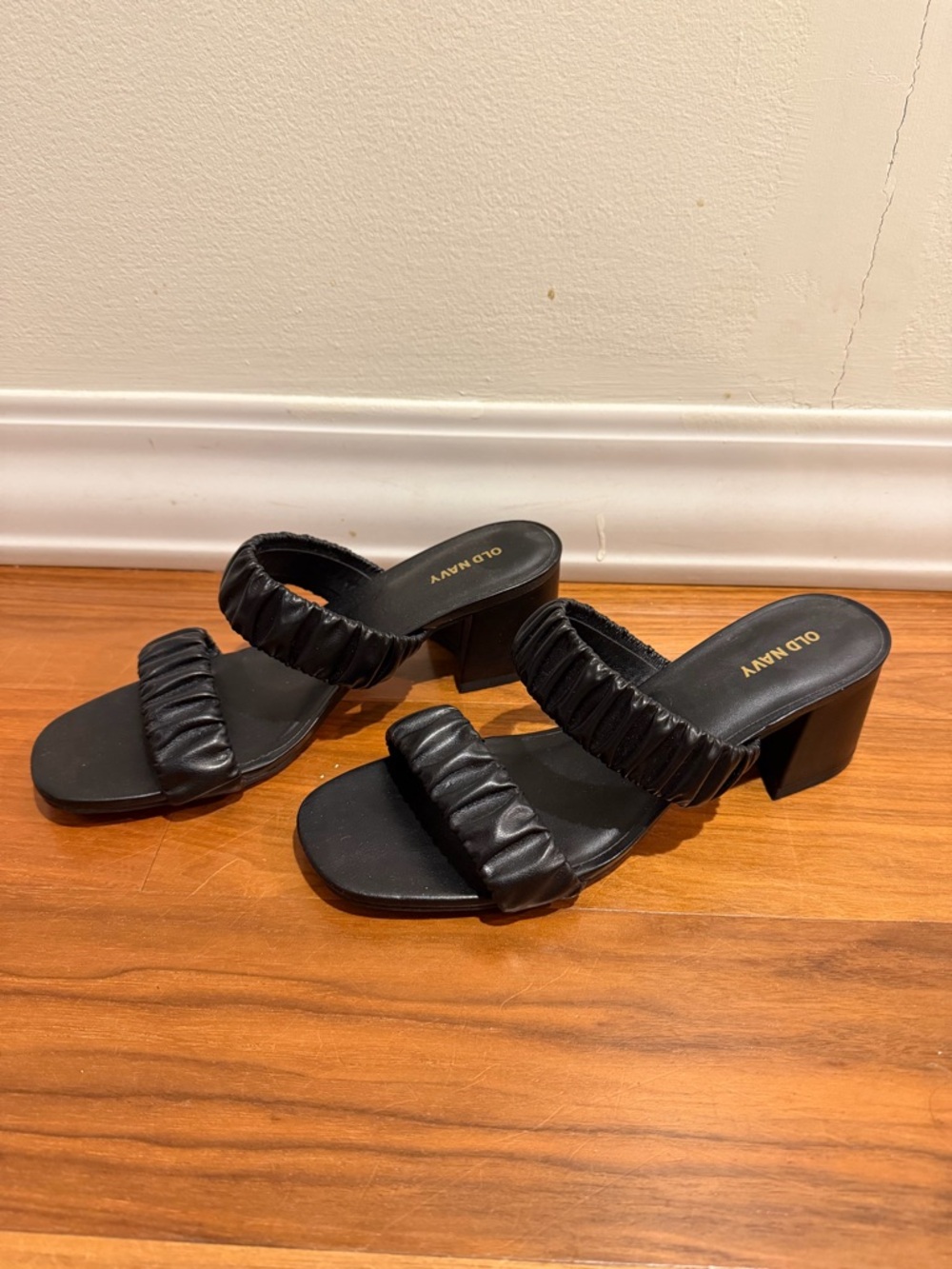 Old Navy Faux-Leather Strappy Block-Heel Mule Sandals for Women - Black